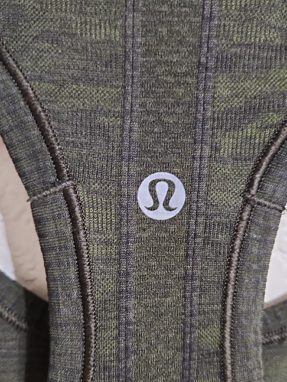 Lululemon Athletica Tank Top Swiftly Tech Dark Green Brave Olive Black Size 4 - Picture 6 of 10